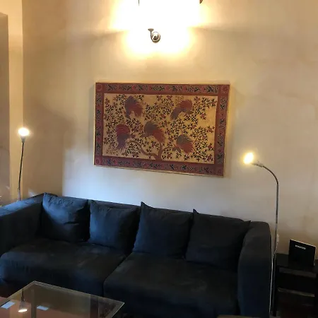 Florence Apartments Home Feeling-3